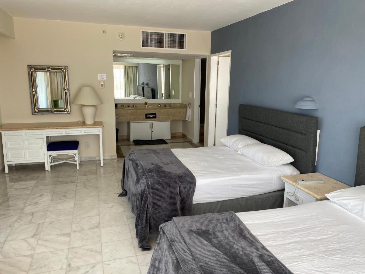 Condo In Ocean Front Resort Κανκούν Εξωτερικό φωτογραφία
