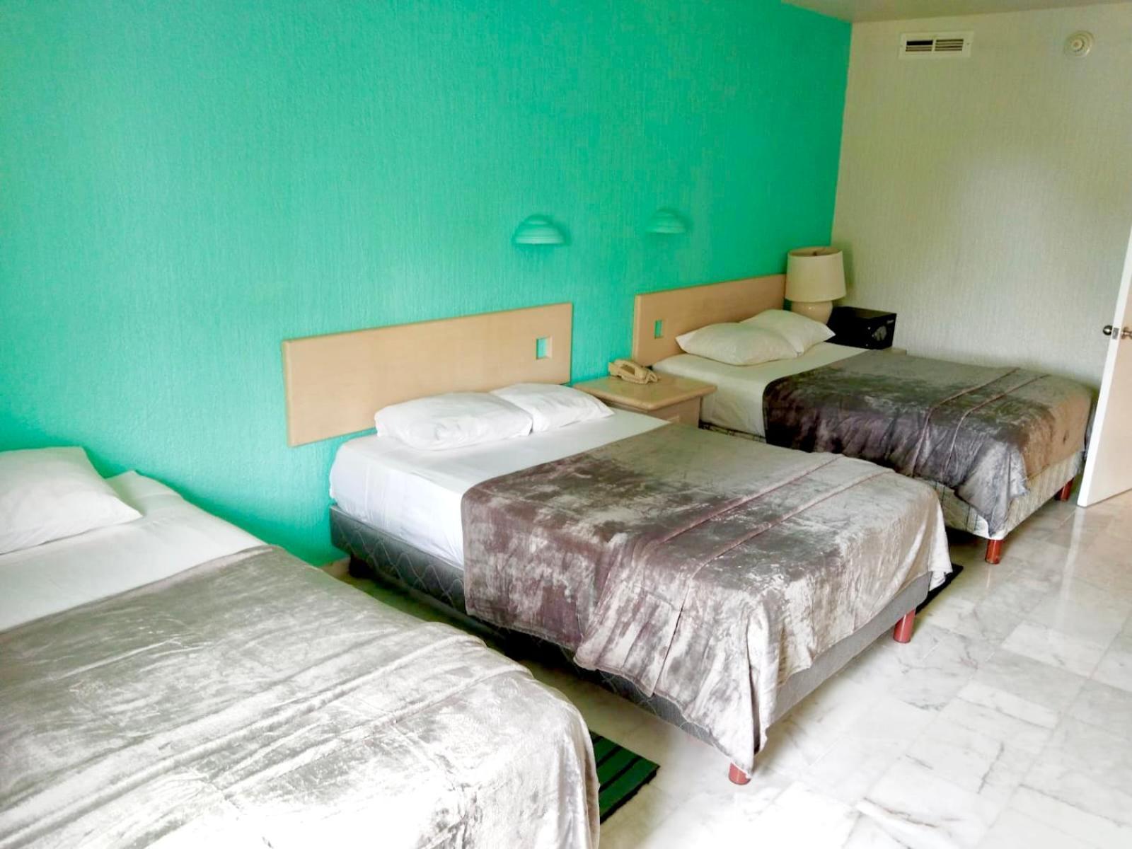 Condo In Ocean Front Resort Κανκούν Δωμάτιο φωτογραφία
