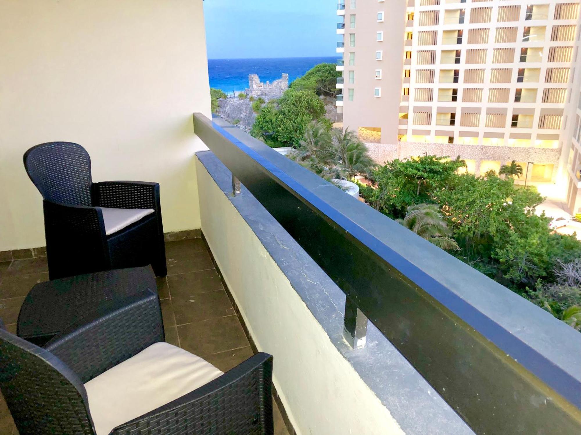 Condo In Ocean Front Resort Κανκούν Δωμάτιο φωτογραφία