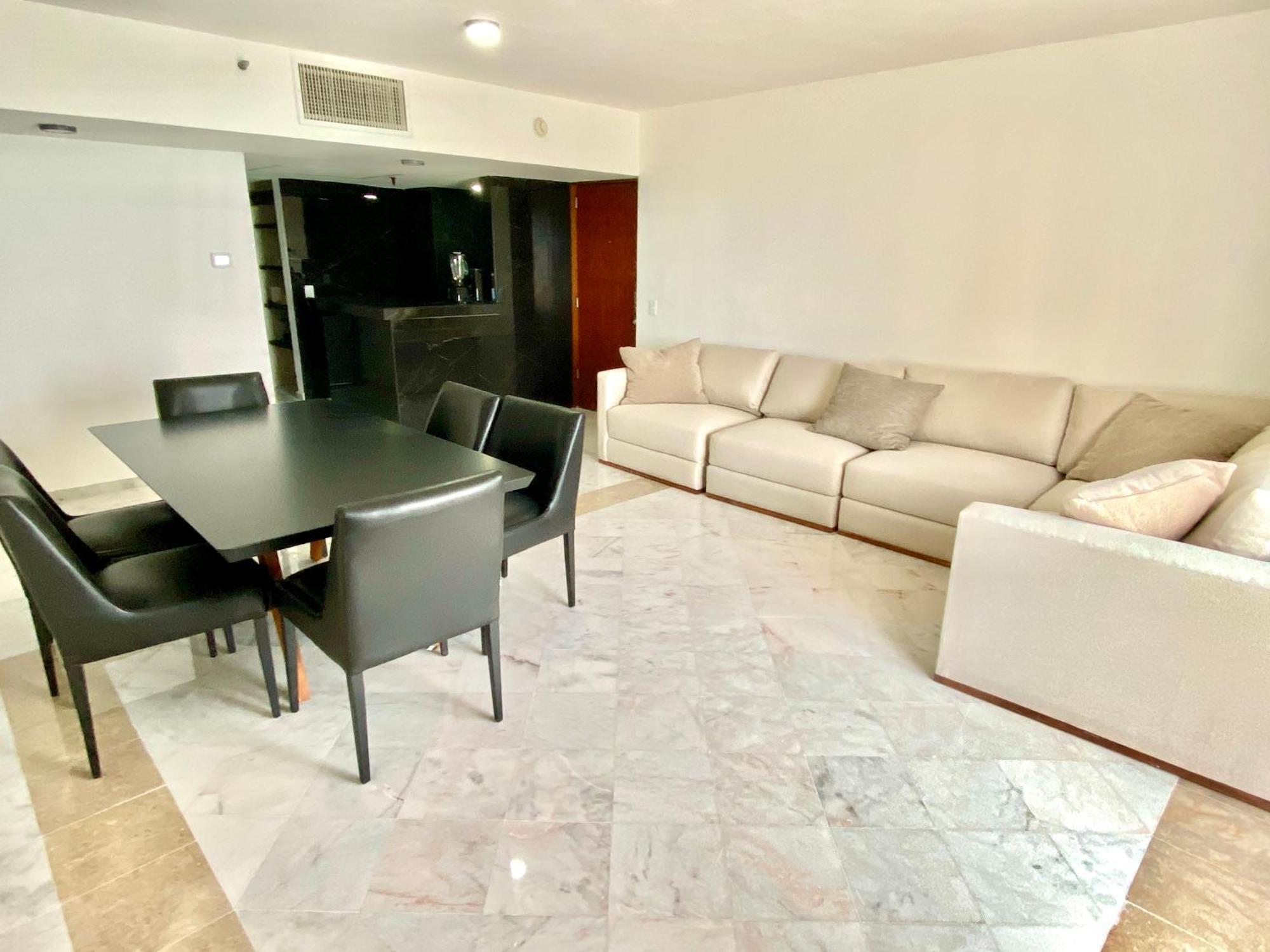Condo In Ocean Front Resort Κανκούν Δωμάτιο φωτογραφία