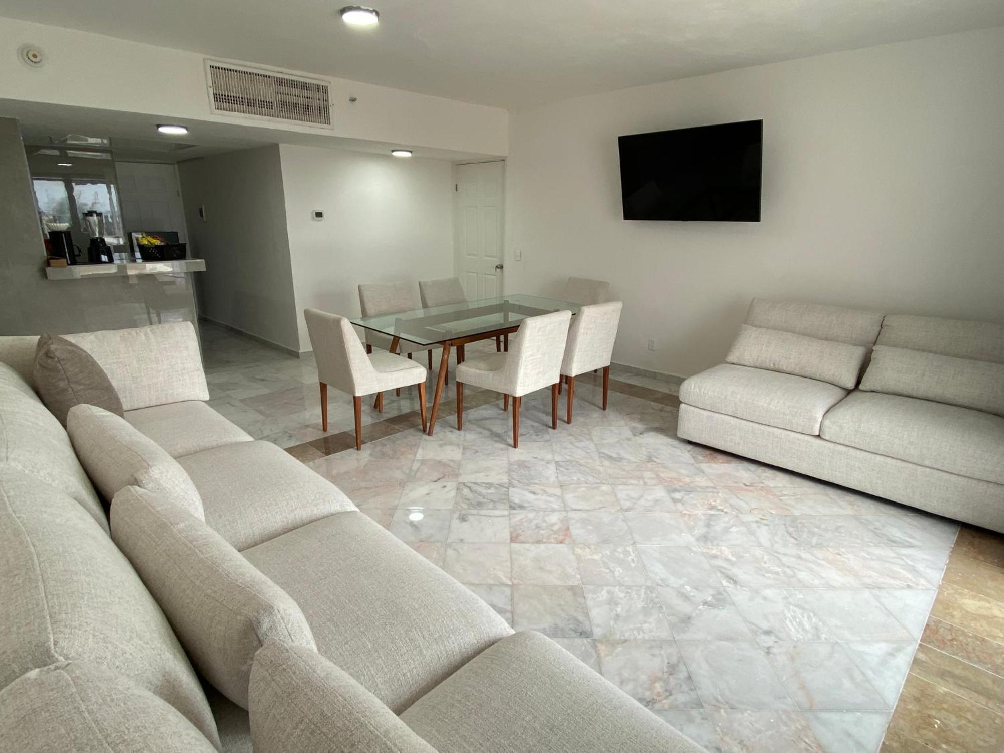 Condo In Ocean Front Resort Κανκούν Δωμάτιο φωτογραφία