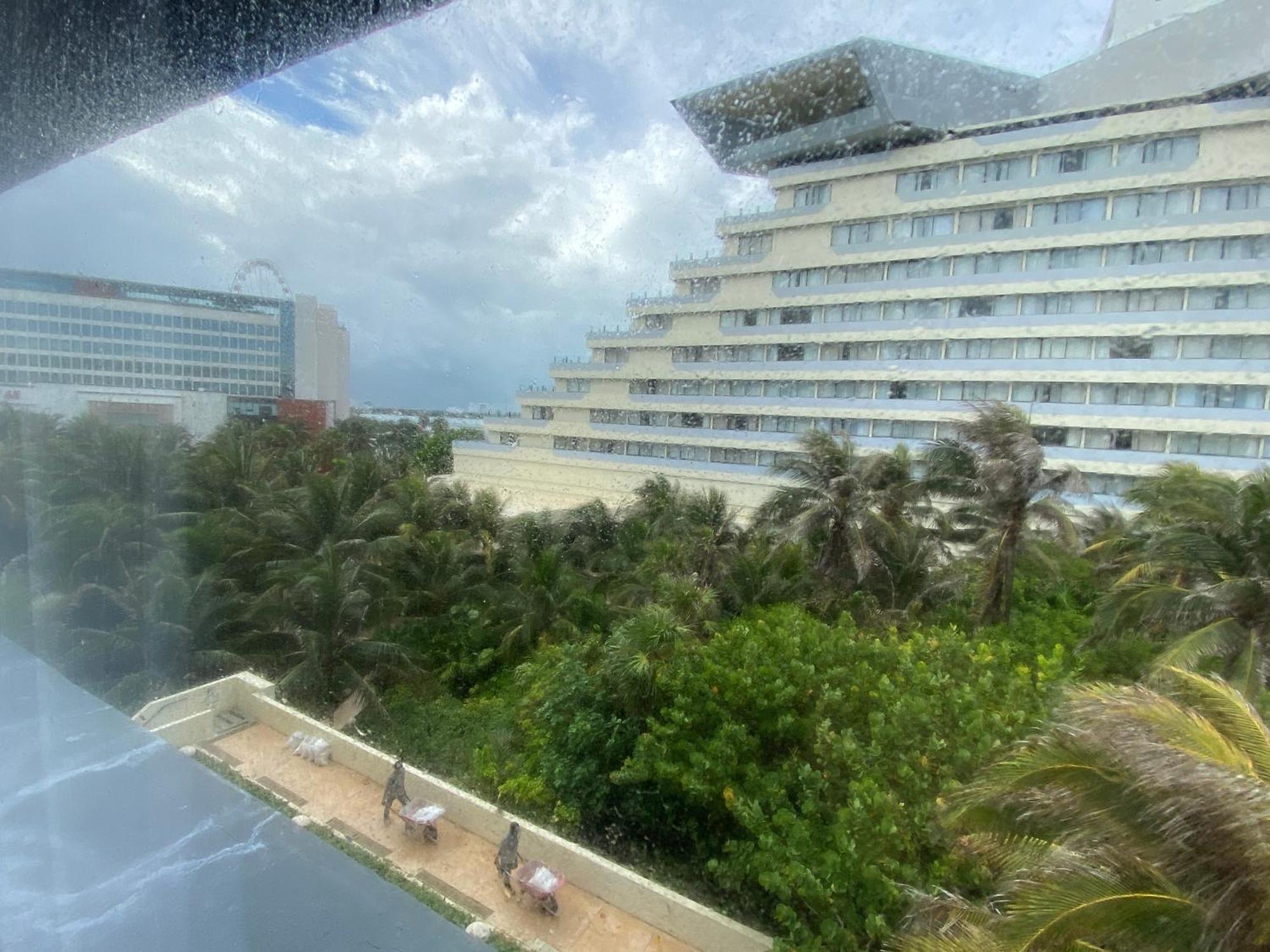 Condo In Ocean Front Resort Κανκούν Δωμάτιο φωτογραφία